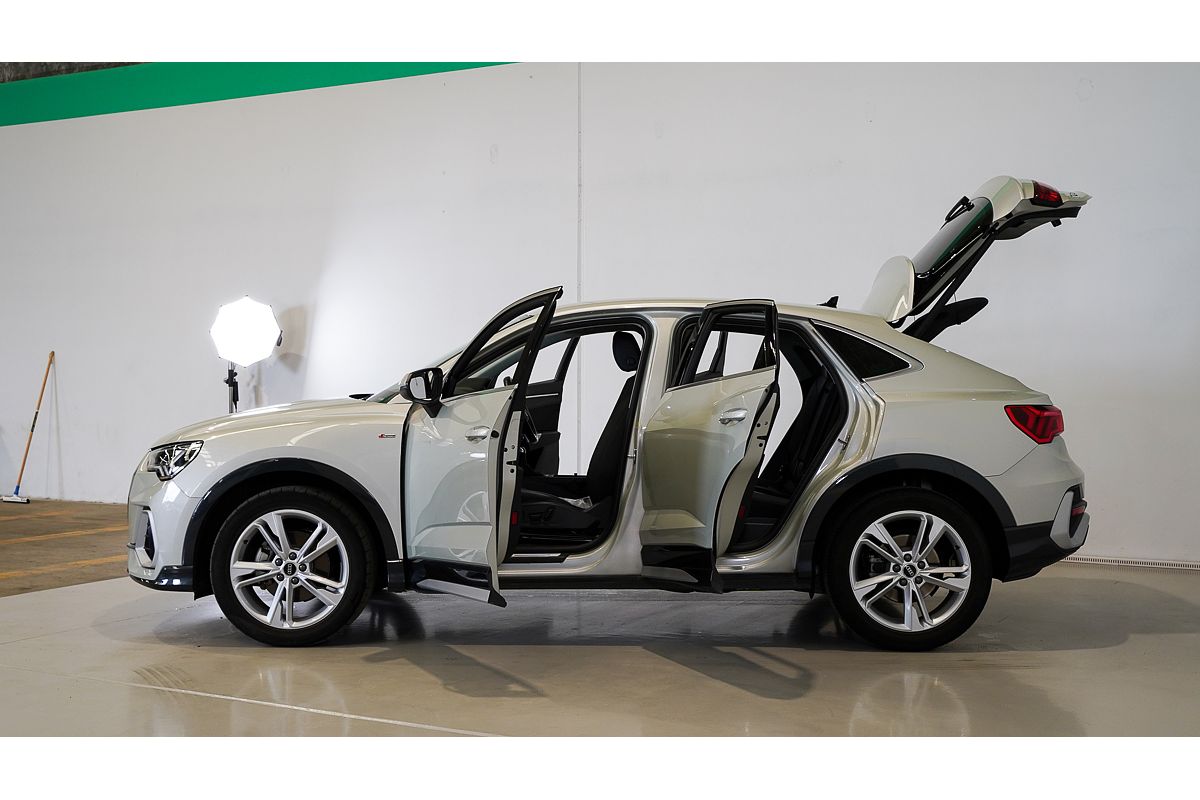 2022 Audi Q3 35 TFSI S line F3