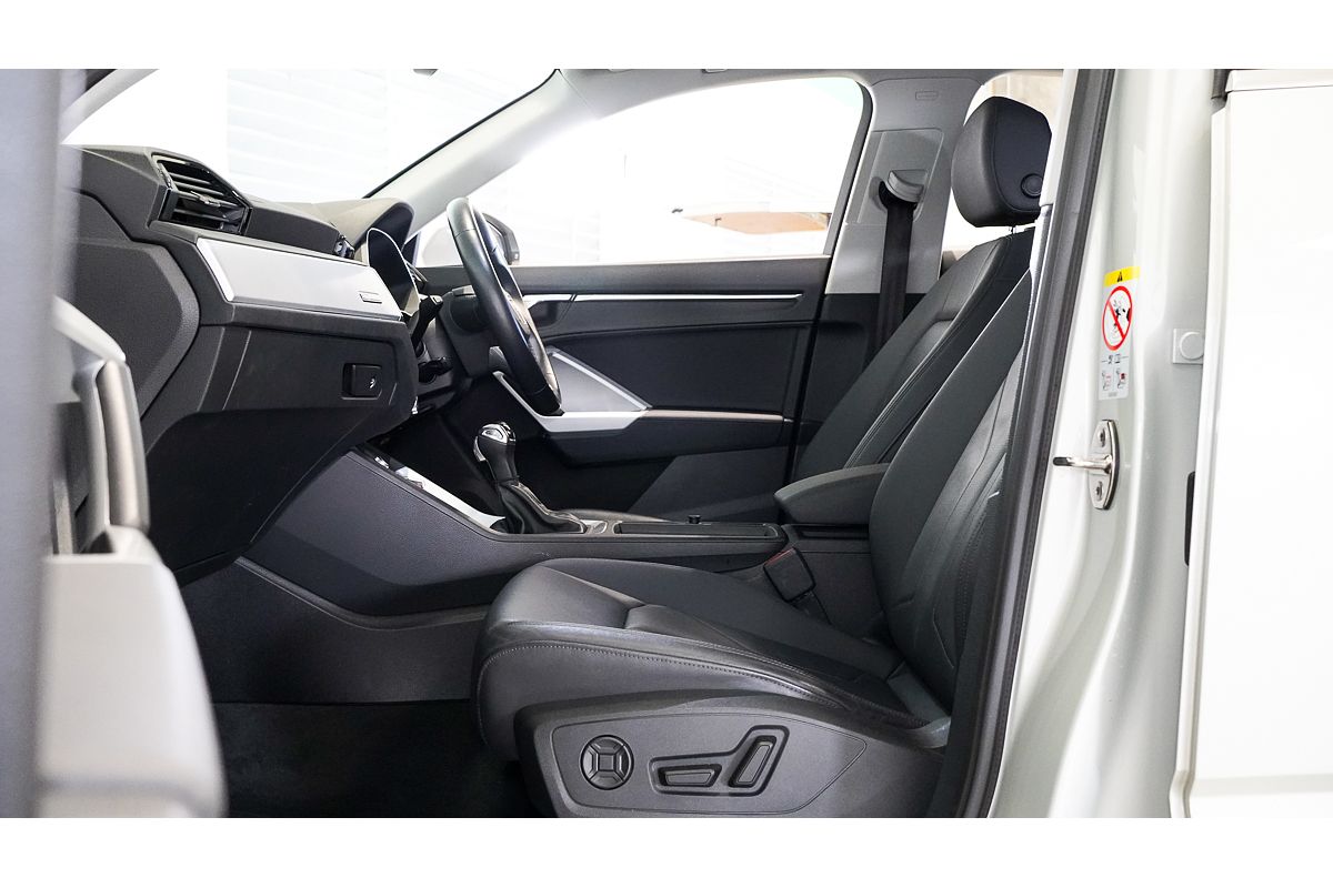 2022 Audi Q3 35 TFSI S line F3