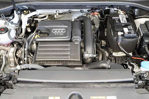 2022 Audi Q3 35 TFSI S line F3