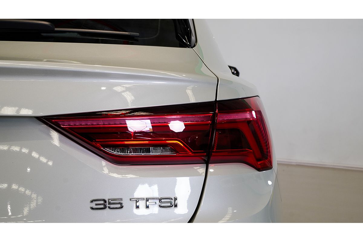 2022 Audi Q3 35 TFSI S line F3