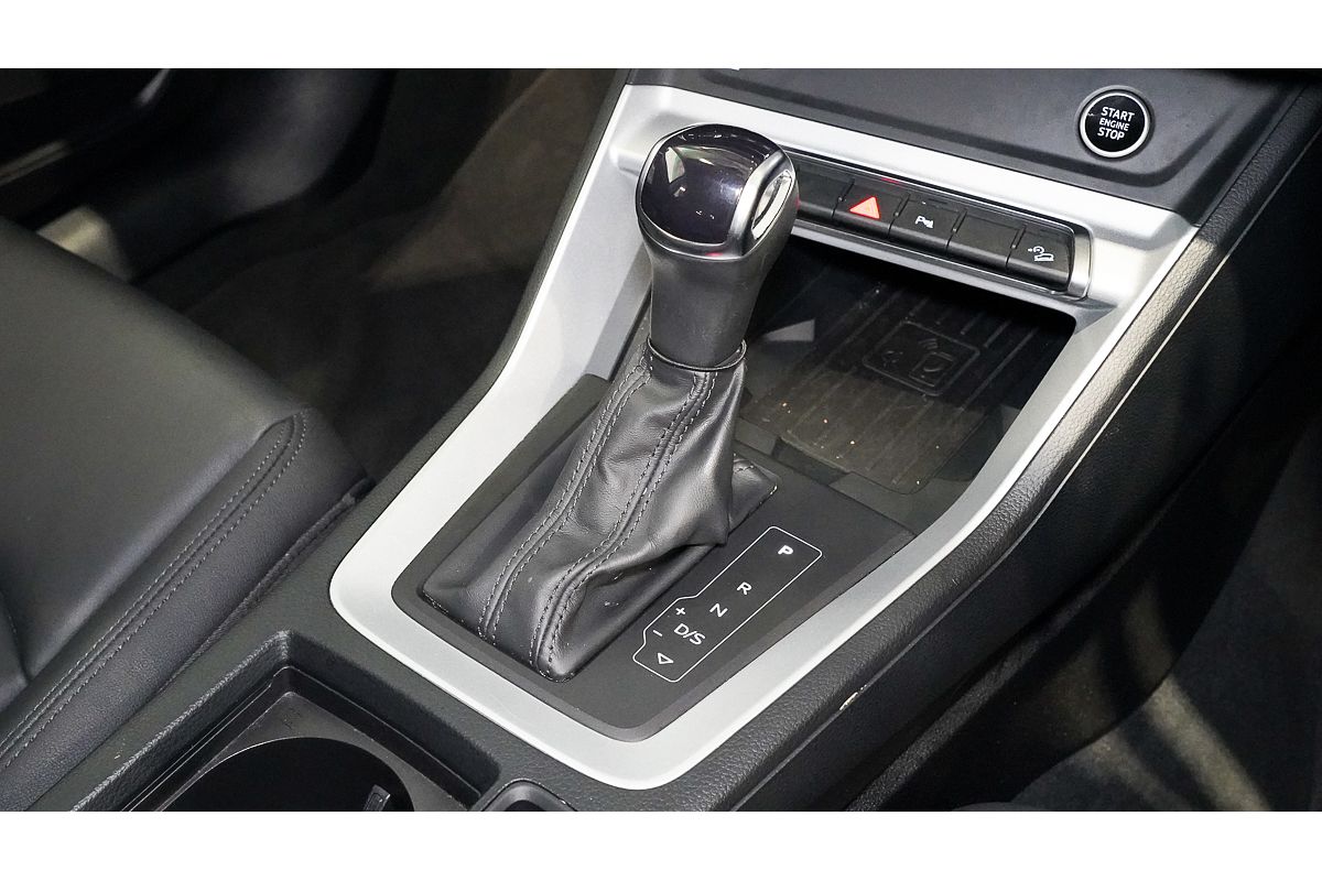 2022 Audi Q3 35 TFSI S line F3