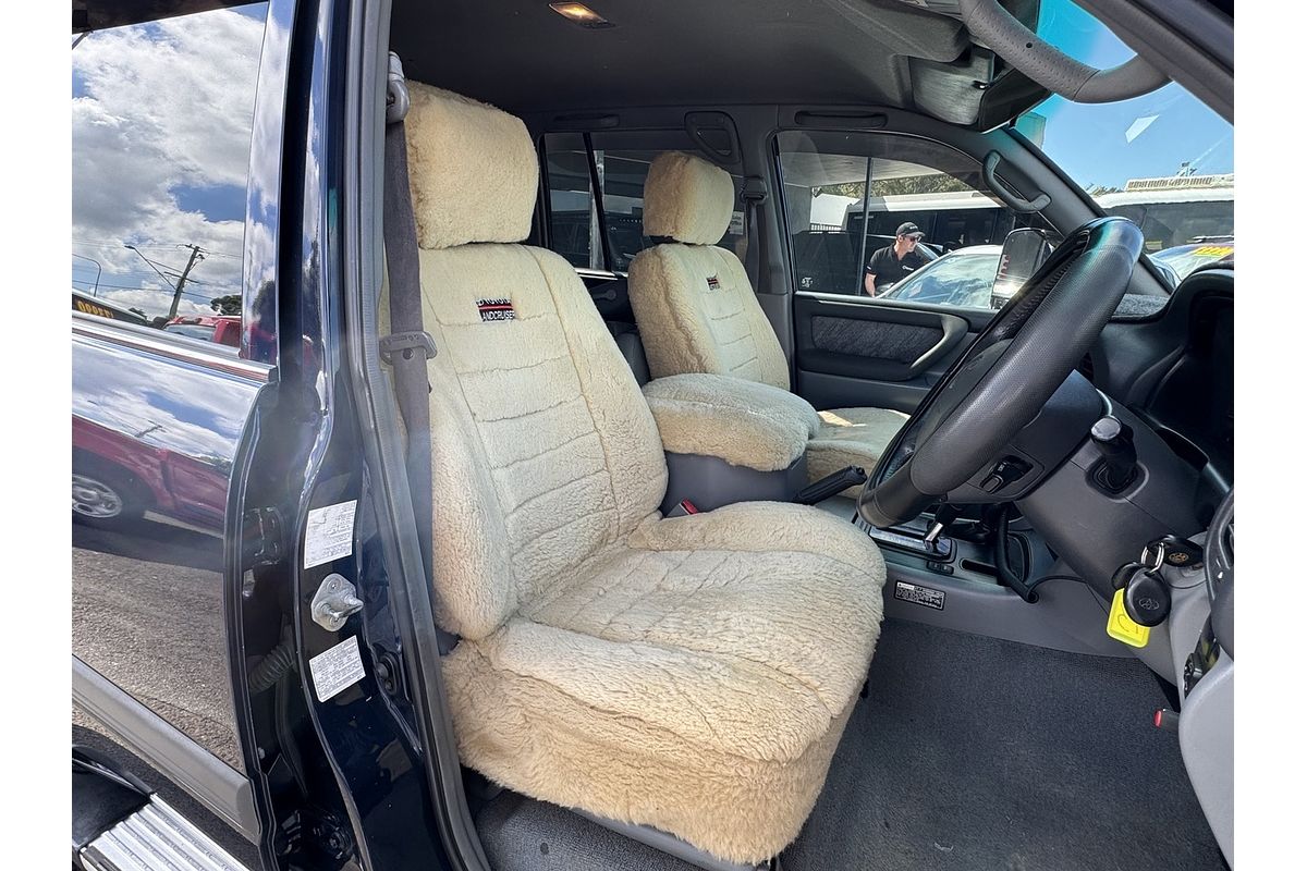 2002 Toyota Landcruiser GXL FZJ105R