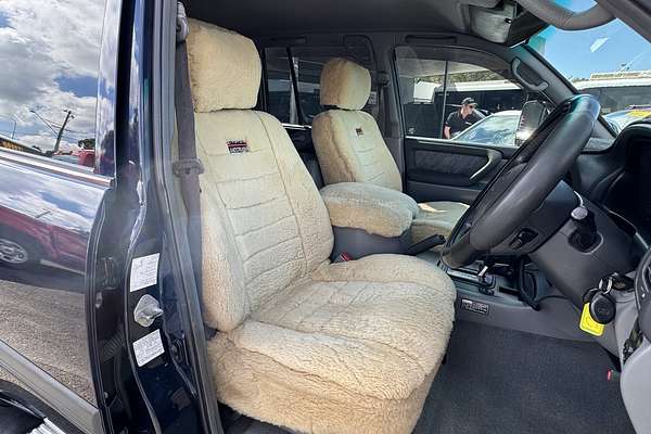 2002 Toyota Landcruiser GXL FZJ105R