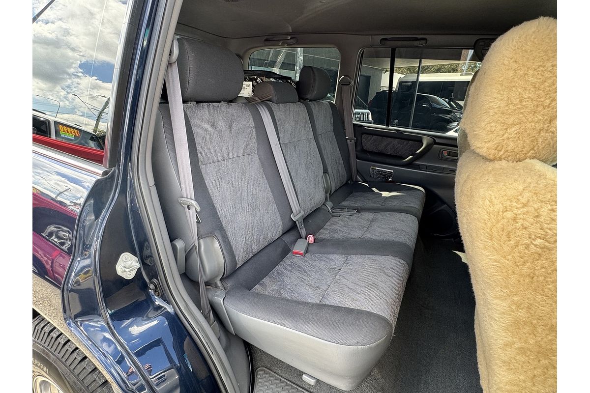 2002 Toyota Landcruiser GXL FZJ105R