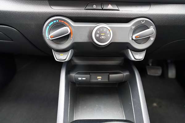 2023 Kia STONIC STONIC S H8W5K461