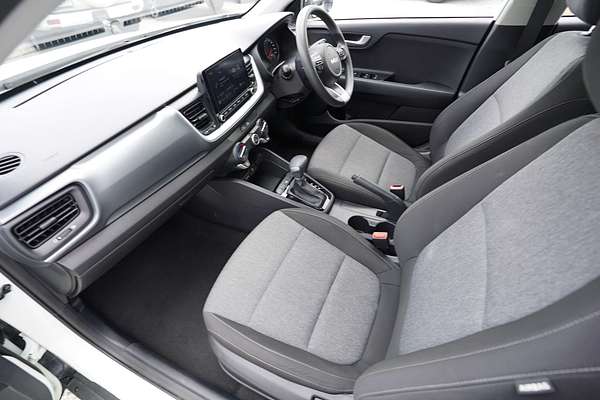 2023 Kia STONIC STONIC S H8W5K461