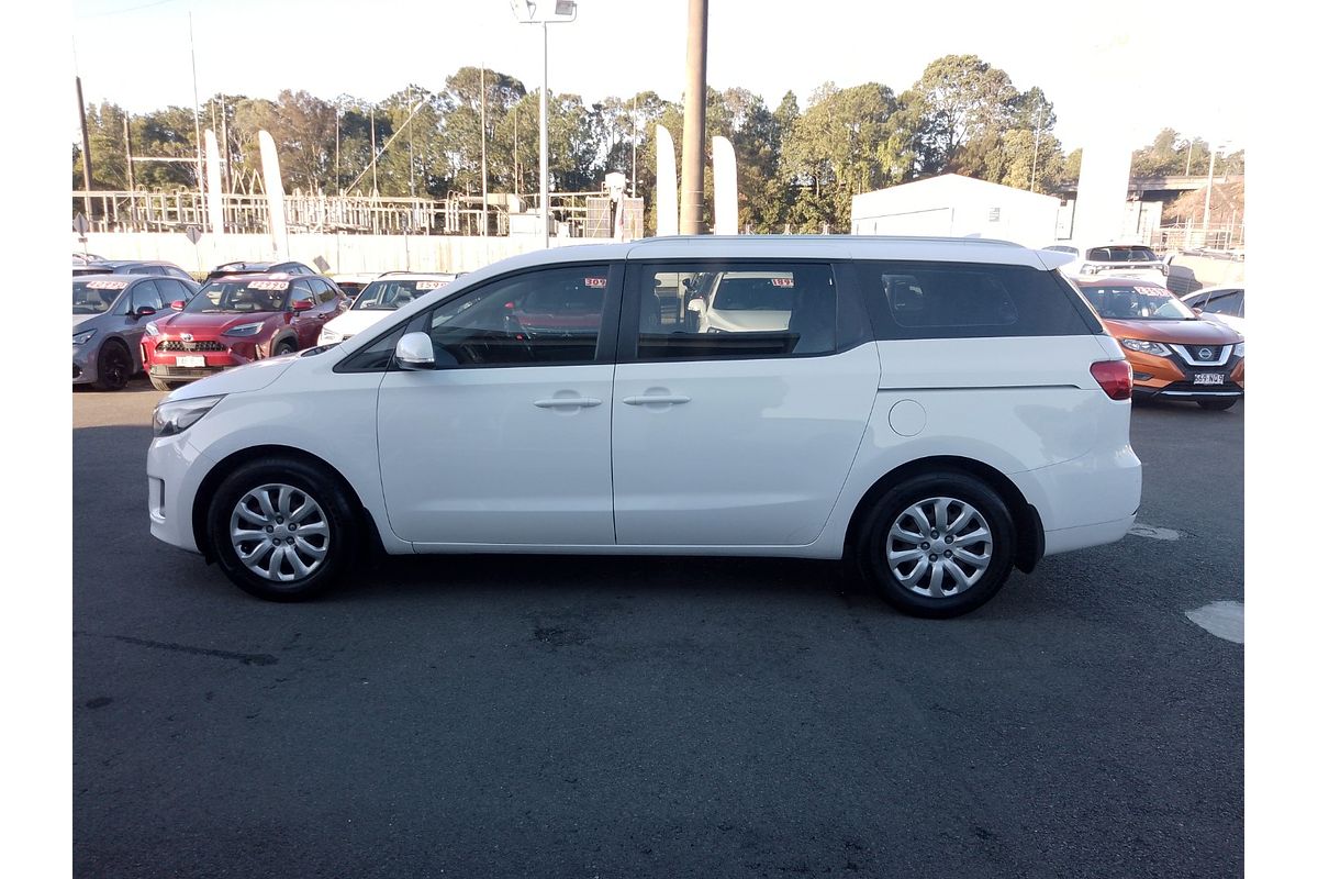 2017 Kia Carnival S YP