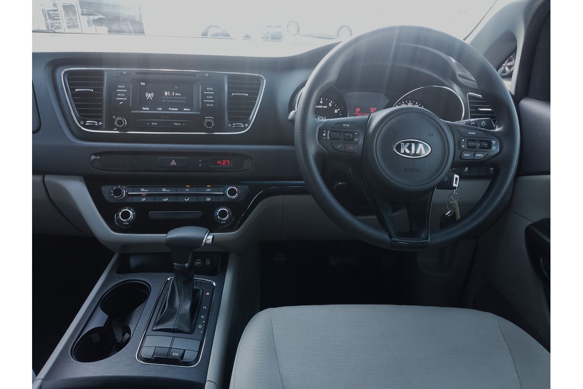 2017 Kia Carnival S YP
