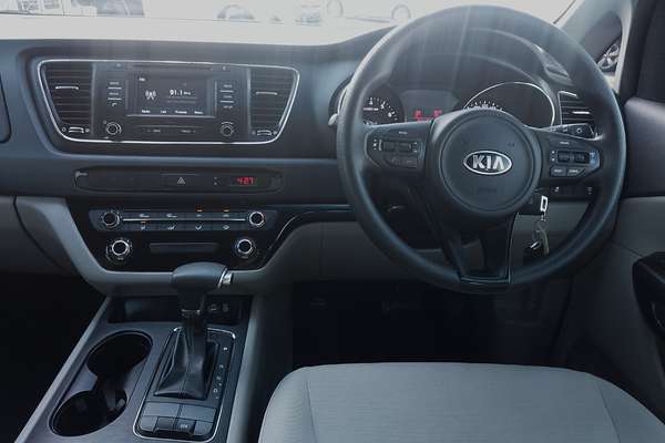 2017 Kia Carnival S YP