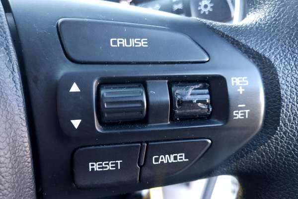 2017 Kia Carnival S YP