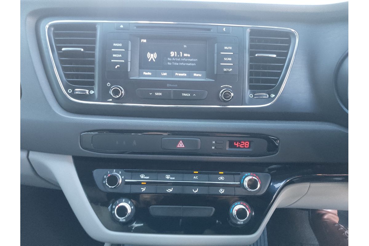 2017 Kia Carnival S YP