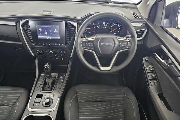 2022 Isuzu MU-X LS-M