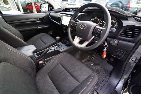2024 Toyota Hilux SR GUN126R 4X4