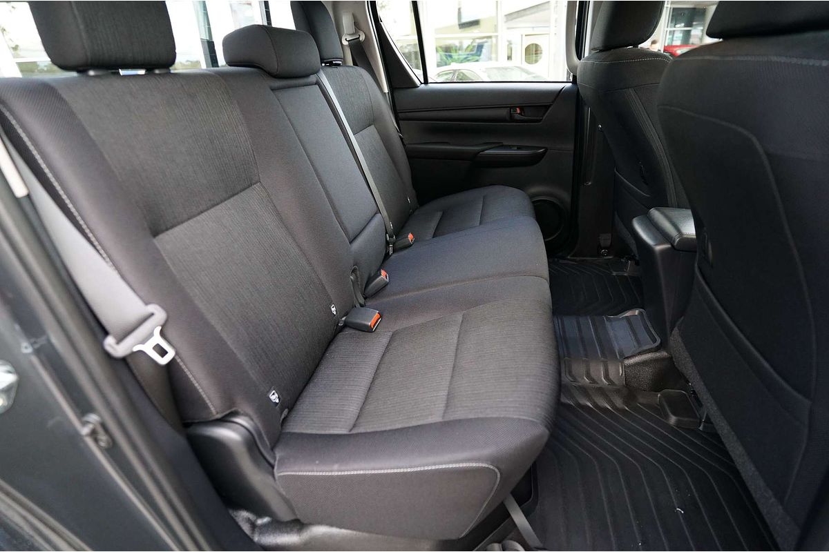 2024 Toyota Hilux SR GUN126R 4X4