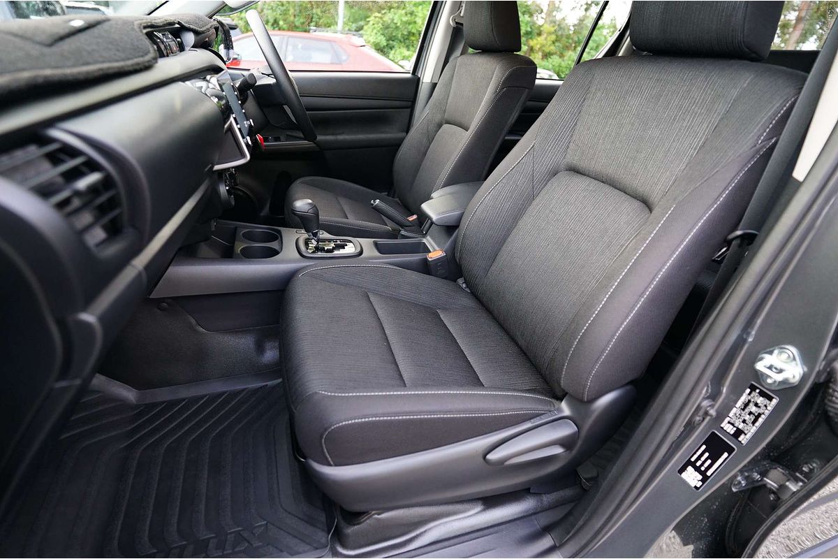 2024 Toyota Hilux SR GUN126R 4X4