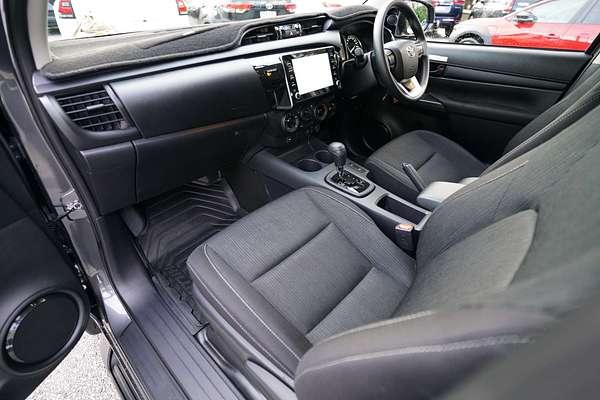 2024 Toyota Hilux SR GUN126R 4X4