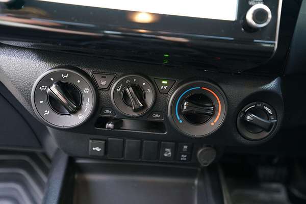 2024 Toyota Hilux SR GUN126R 4X4