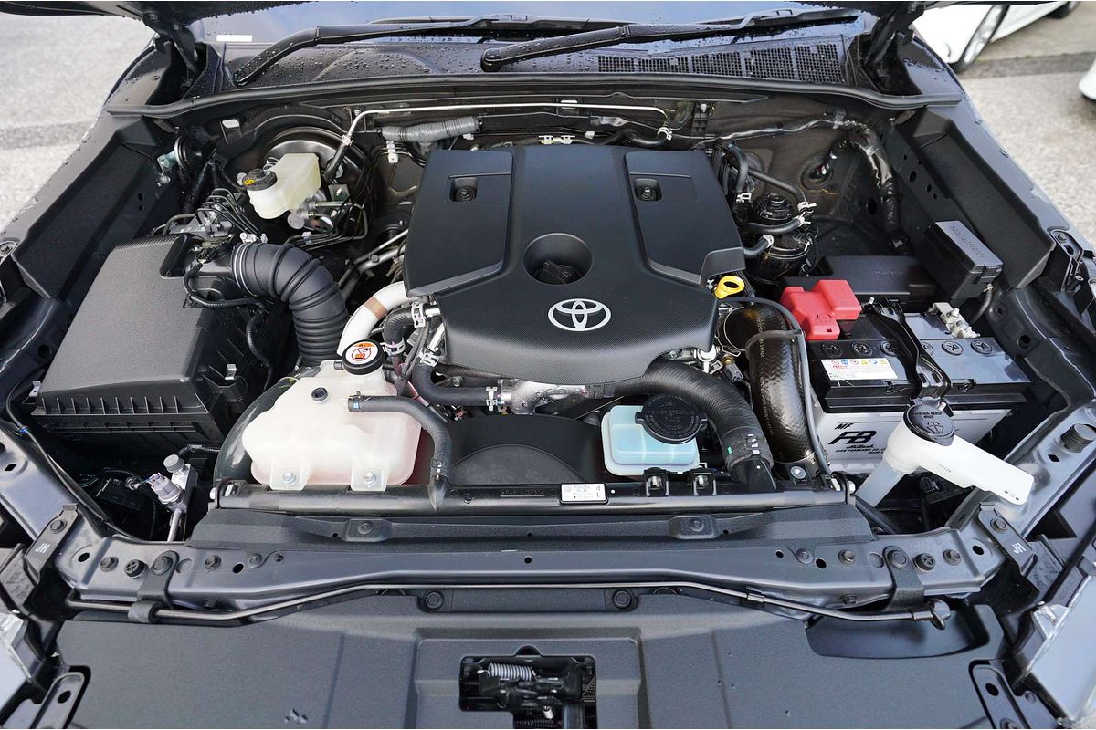 2024 Toyota Hilux SR GUN126R 4X4