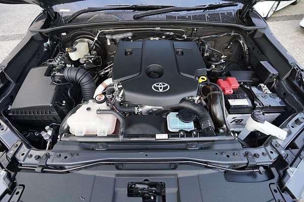 2024 Toyota Hilux SR GUN126R 4X4