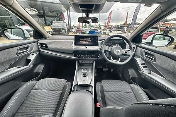 2025 Nissan QASHQAI ST-L J12