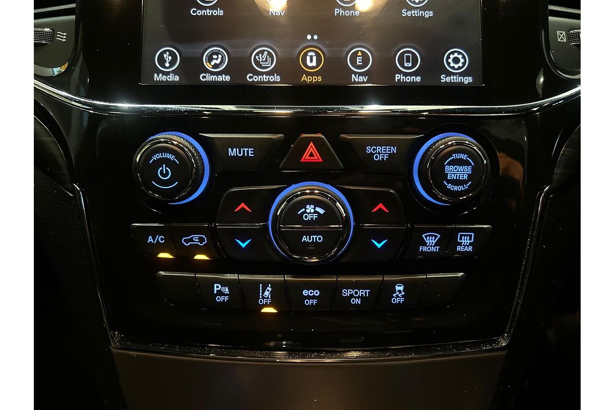 2021 Jeep Grand Cherokee Night Eagle WK