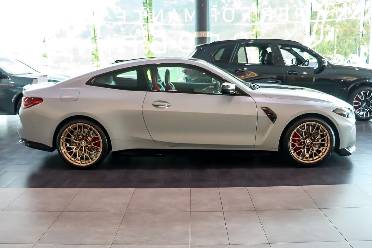 2024 BMW M4 CS G82 LCI