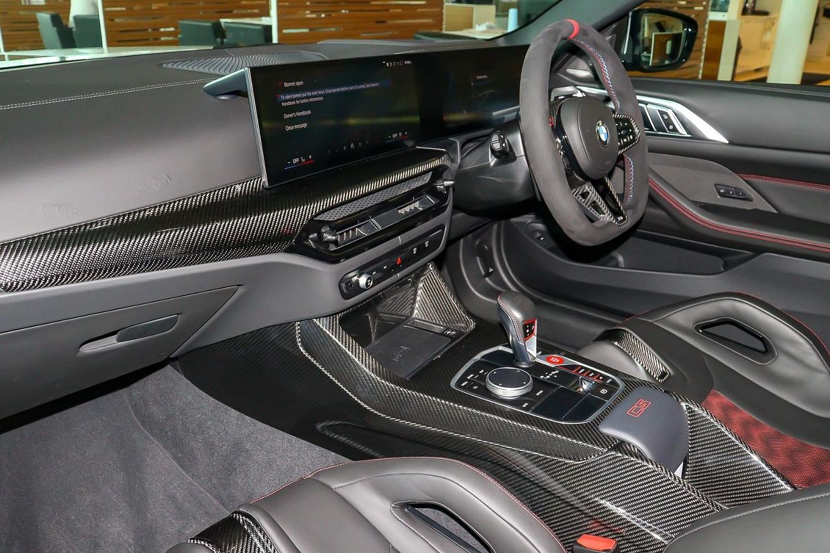 2024 BMW M4 CS G82 LCI