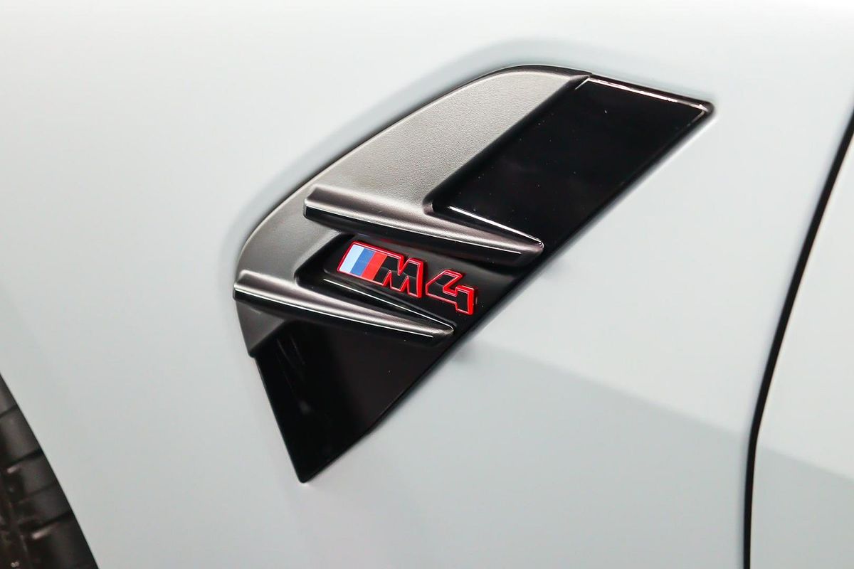 2024 BMW M4 CS G82 LCI