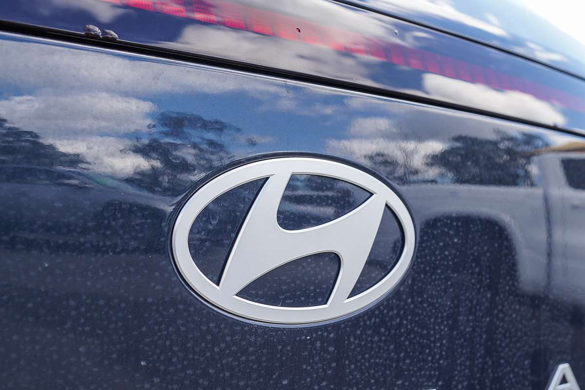 2025 Hyundai Kona Premium SX2.V2