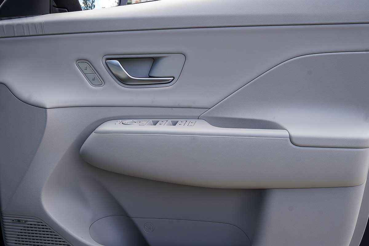 2025 Hyundai Kona Premium SX2.V2