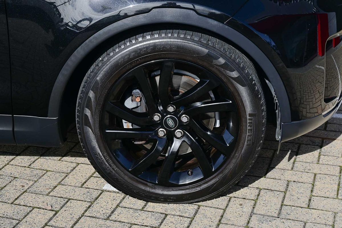 2018 Land Rover Discovery TD6 HSE Luxury Series 5