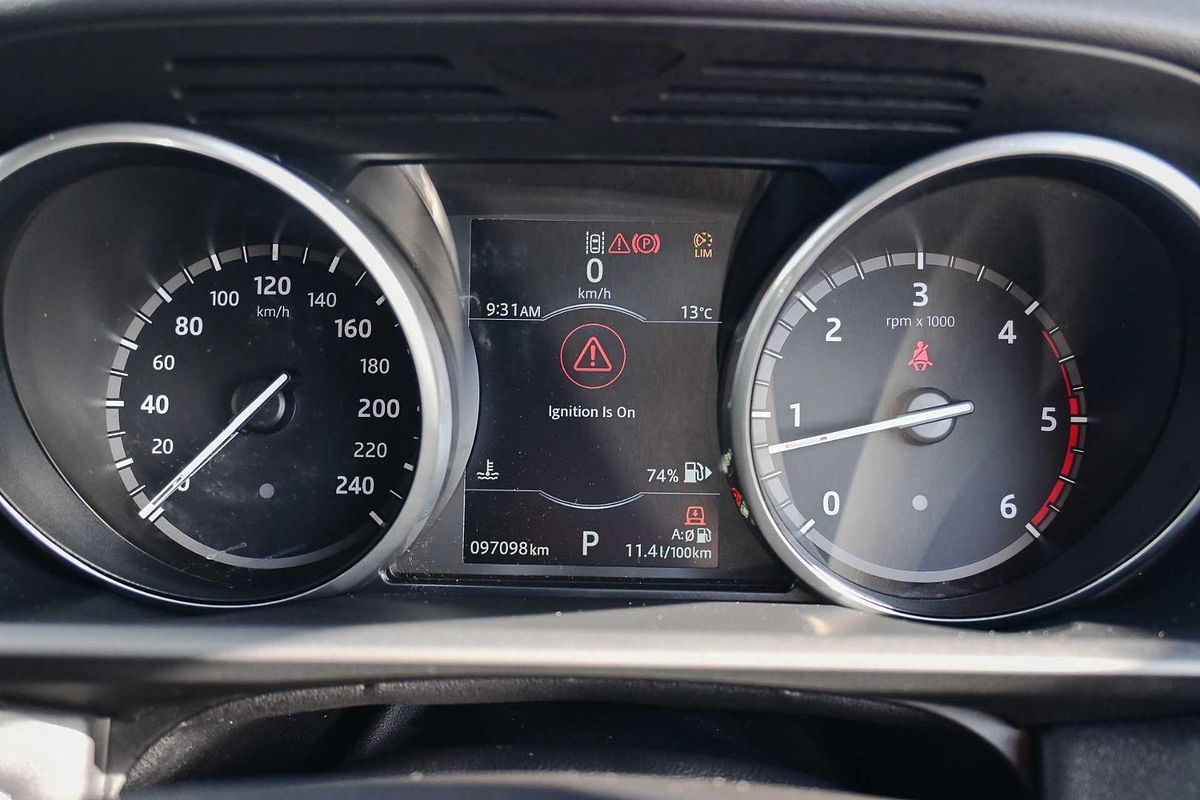 2018 Land Rover Discovery TD6 HSE Luxury Series 5
