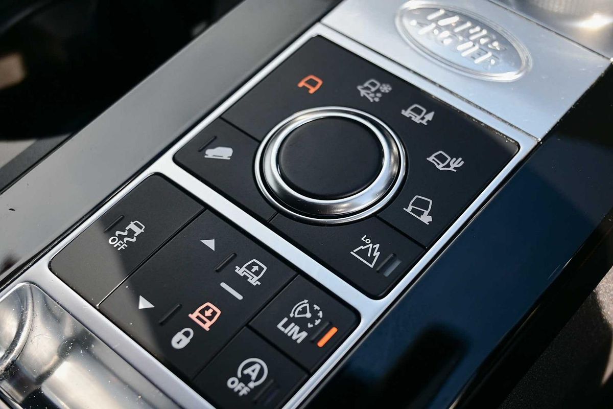 2018 Land Rover Discovery TD6 HSE Luxury Series 5