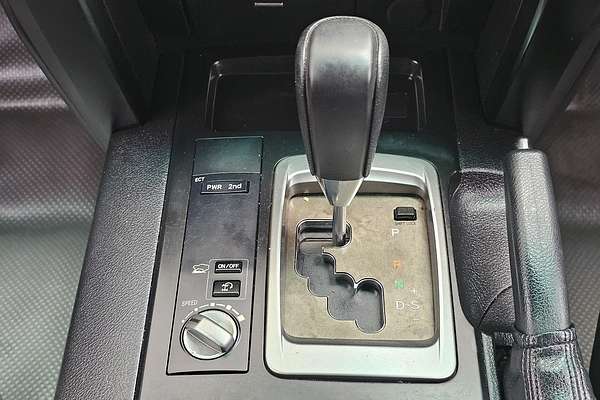 2012 Toyota Landcruiser GX VDJ200R