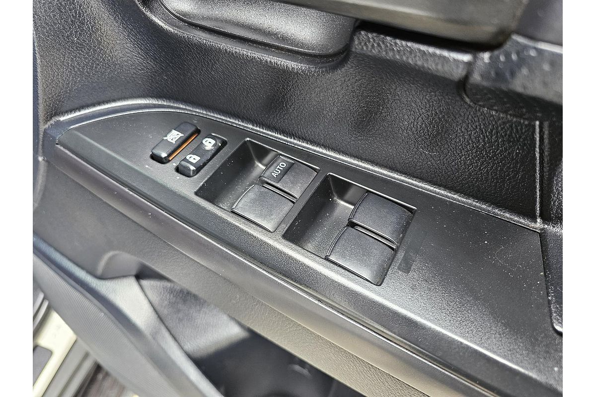 2012 Toyota Landcruiser GX VDJ200R