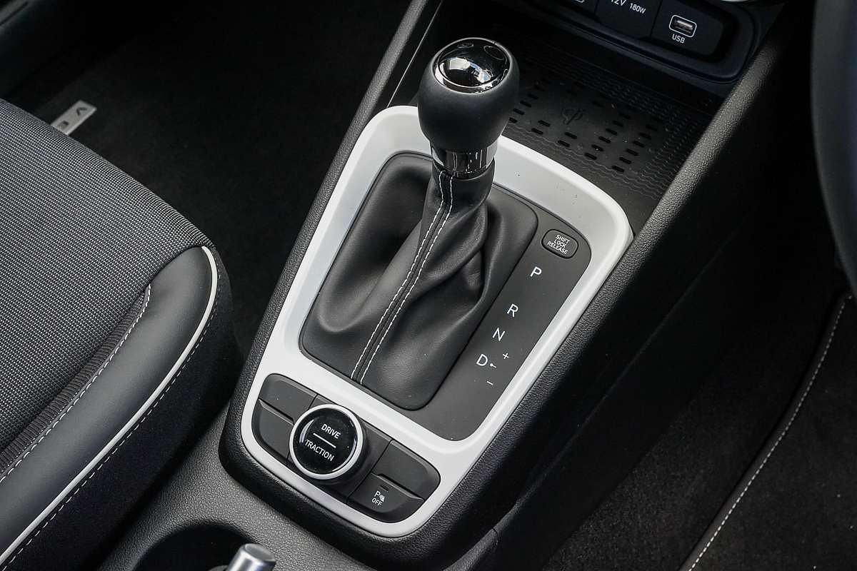 2025 Hyundai Venue Elite QX.V5