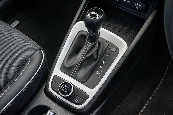 2025 Hyundai Venue Elite QX.V5