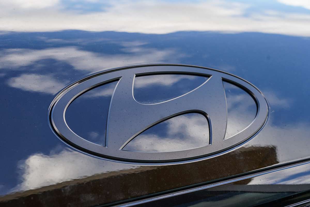 2025 Hyundai Santa Fe Hybrid Calligraphy MX5.V1