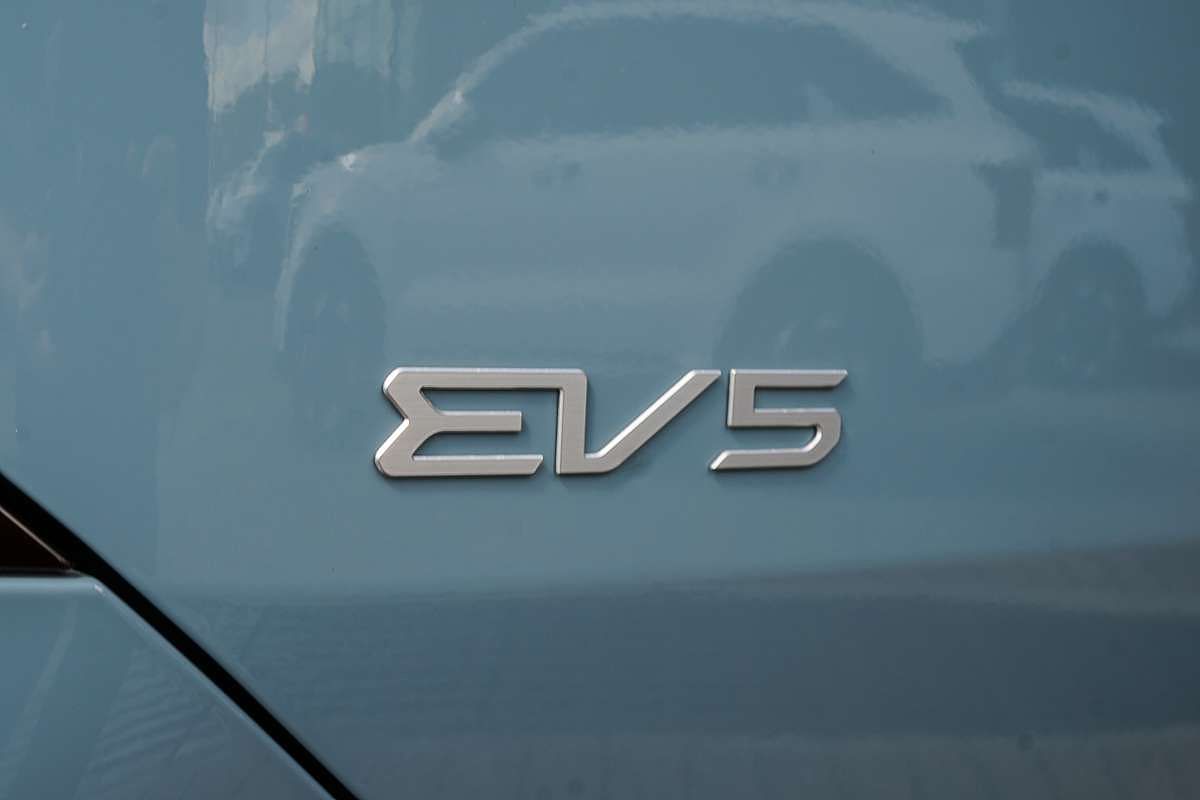 2025 Kia EV5 Air Standard Range OVc