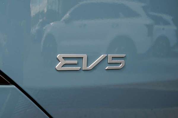 2025 Kia EV5 Air Standard Range OVc