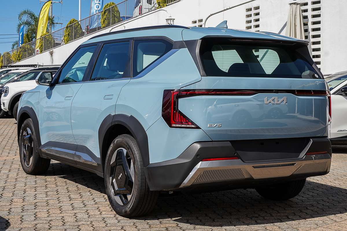 2025 Kia EV5 Air Standard Range OVc