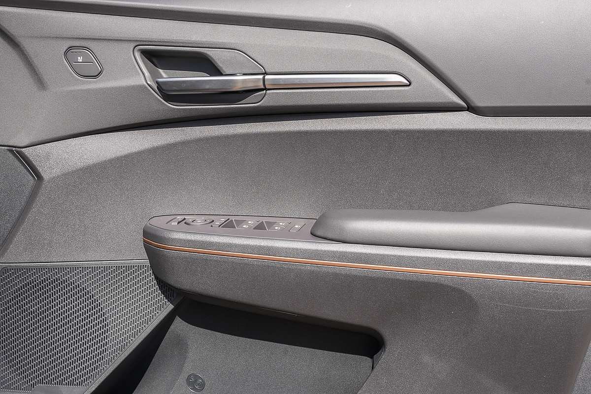 2025 Kia EV5 Air Standard Range OVc