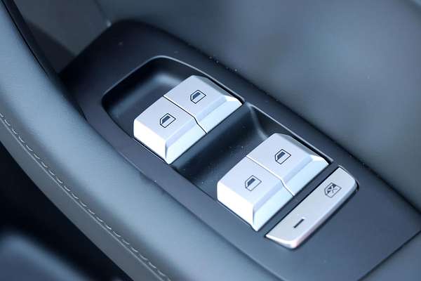 2025 MG MGS5 EV Excite 49 ZS3EM