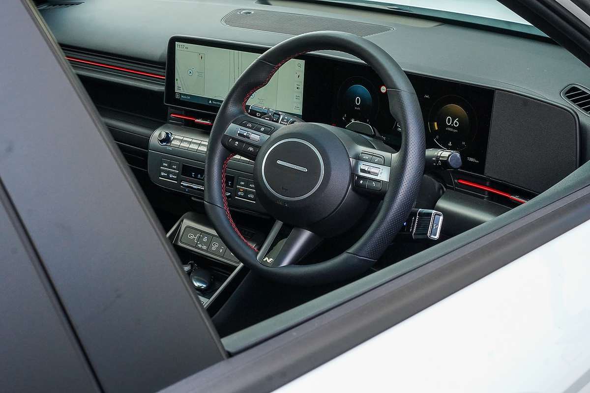 2025 Hyundai Kona Premium N Line SX2.V2