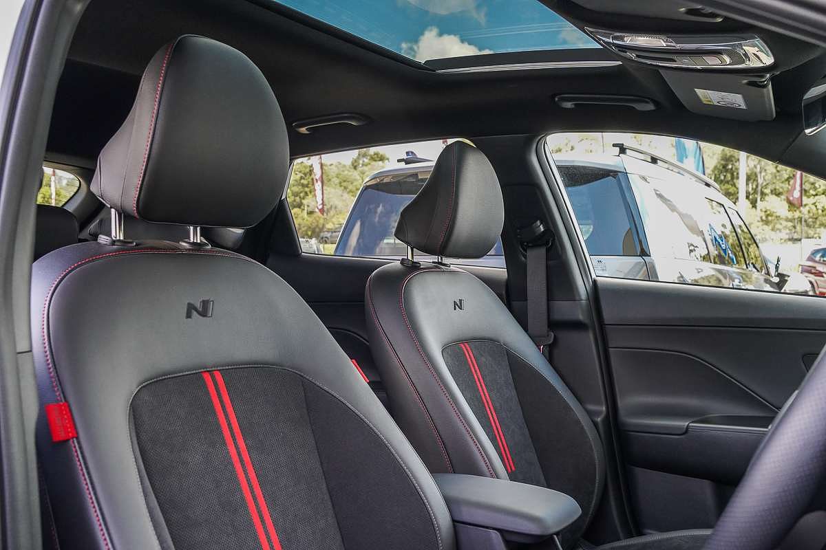 2025 Hyundai Kona Premium N Line SX2.V2