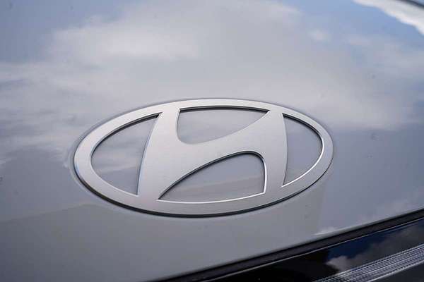 2025 Hyundai Kona Premium N Line SX2.V2