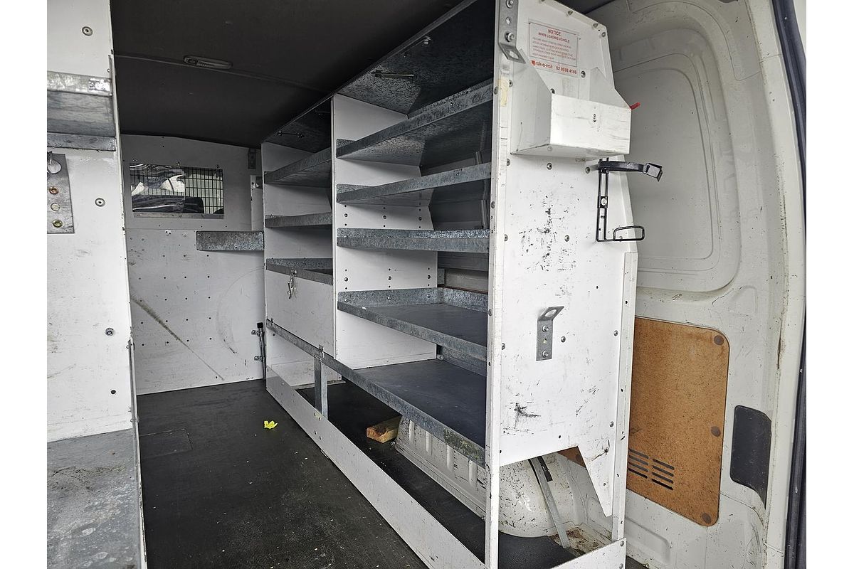 2013 Toyota Hiace KDH201R LWB