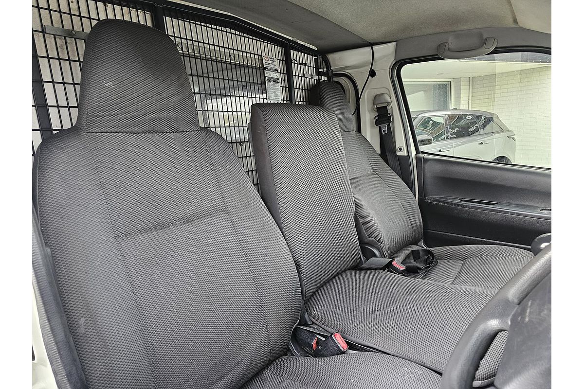 2013 Toyota Hiace KDH201R LWB