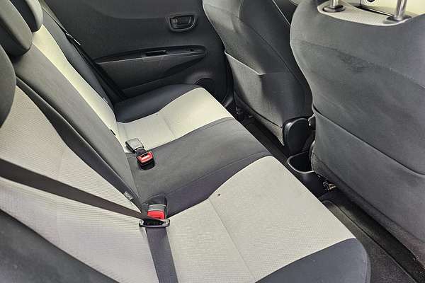 2012 Toyota Yaris YR NCP130R