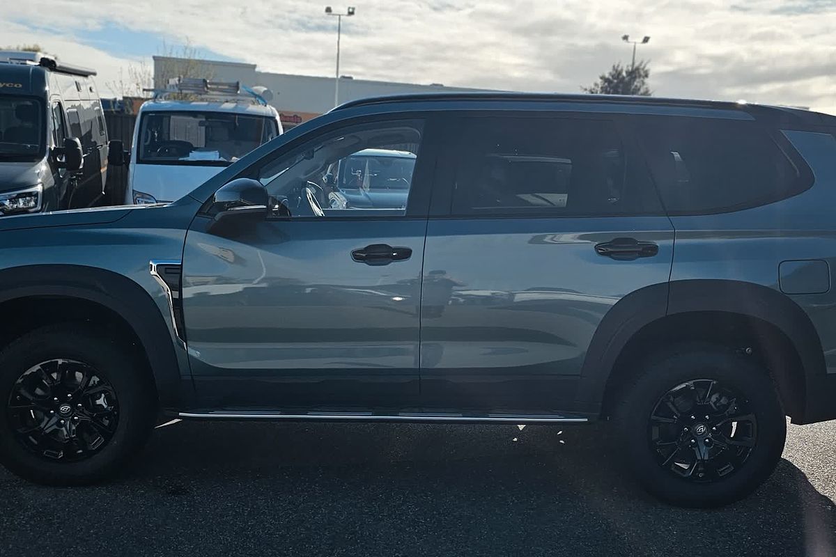 2025 LDV D90 Executive SV9A